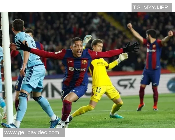 官方:巴萨18岁前锋迪亚拉接受手术,预计恢复期为五个月 官方:巴萨18岁前锋迪亚拉接受手术,预计恢复期为五个月